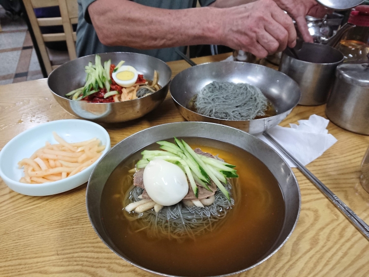 韓国の冷麺の写真