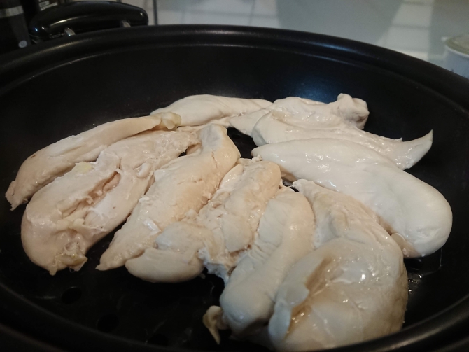 鶏ささみと白髪ネギのピリ辛和え物のレシピ写真