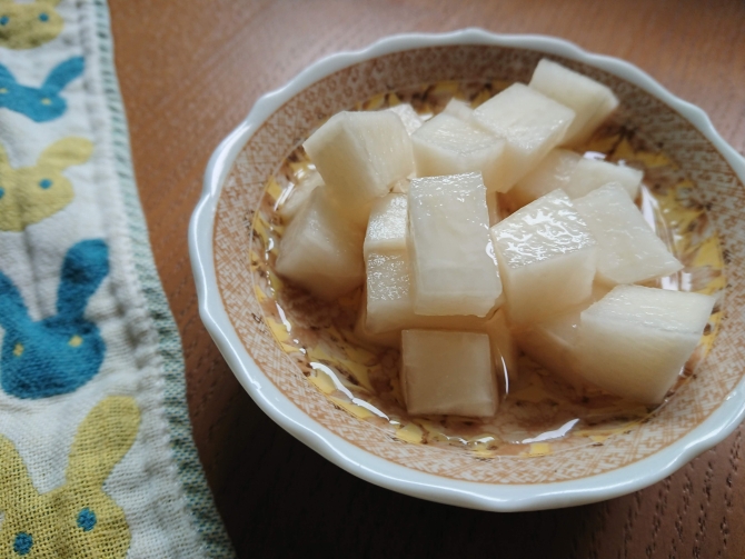 大根の甘酢漬け（韓国のチキンム）の写真