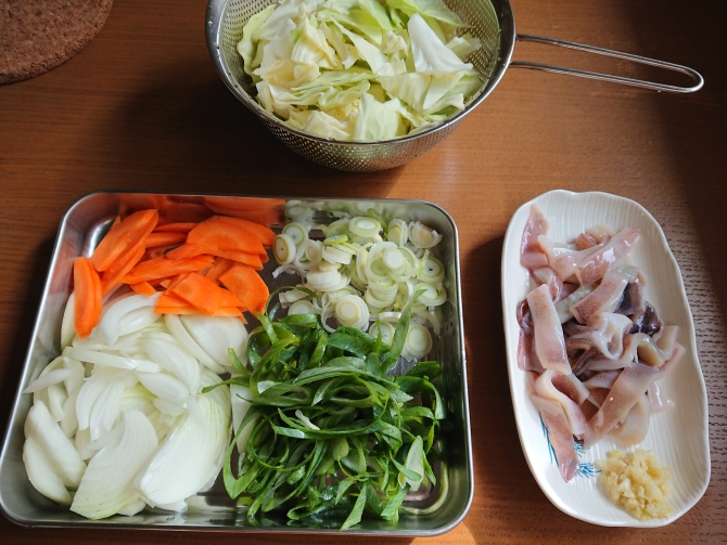 イカの旨辛炒め（オジンオポックム）の韓国レシピの材料