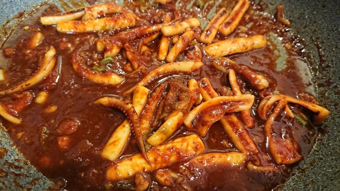 イカの旨辛炒め（オジンオポックム）の韓国レシピ