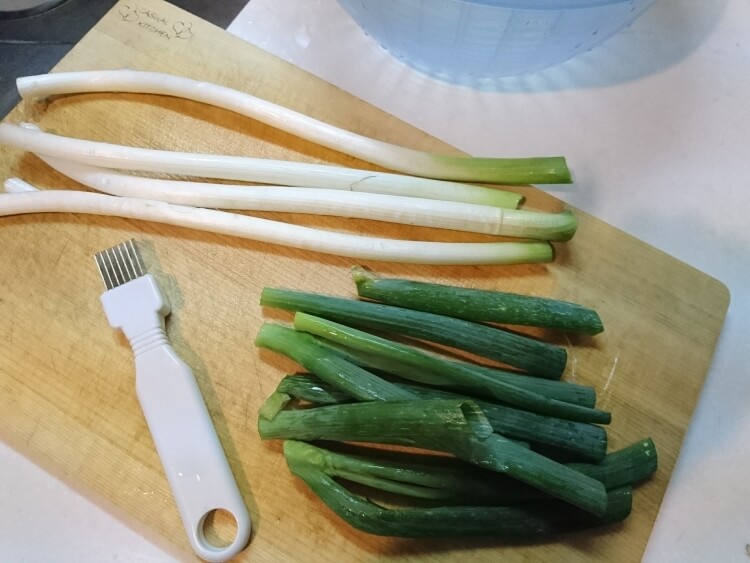 サムギョプサルの副菜：ネギサラダのレシピ