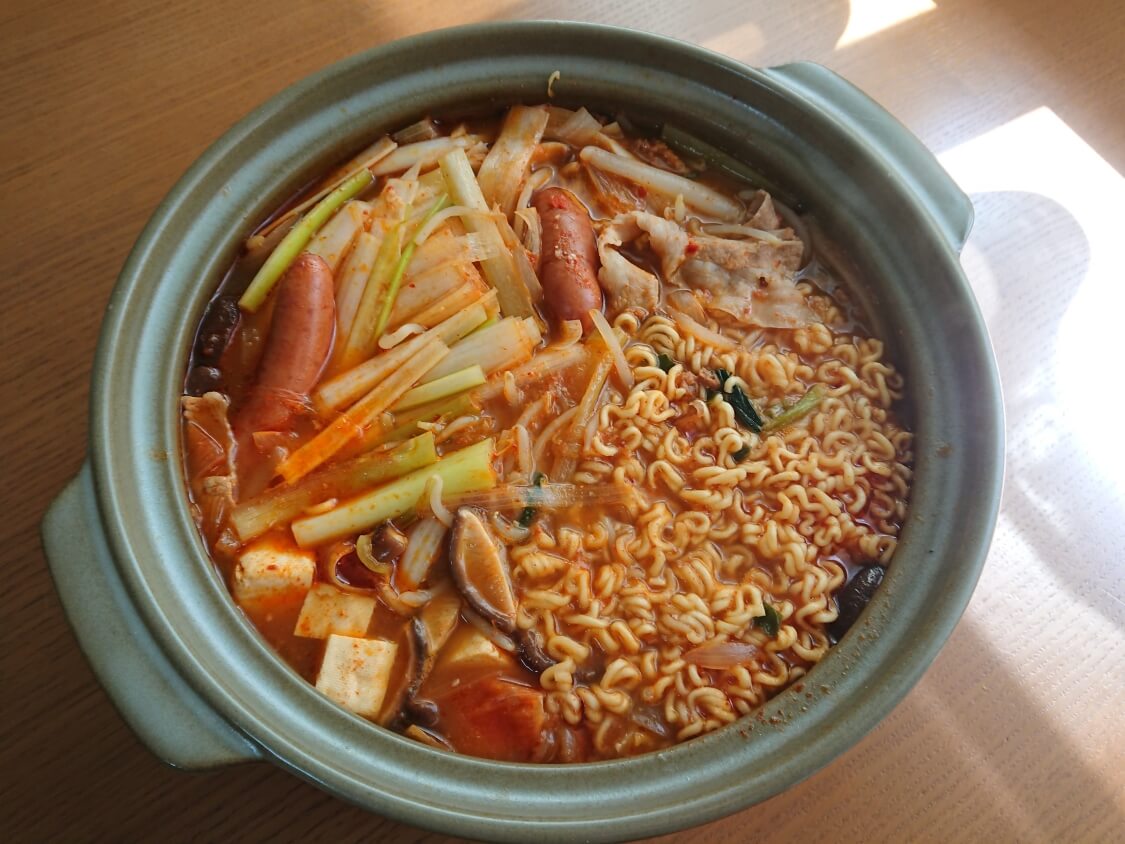 韓国チゲ鍋の完成
