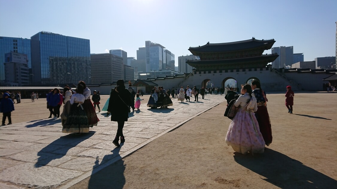 韓国ソウルの景福宮（キョンボックン）の正門