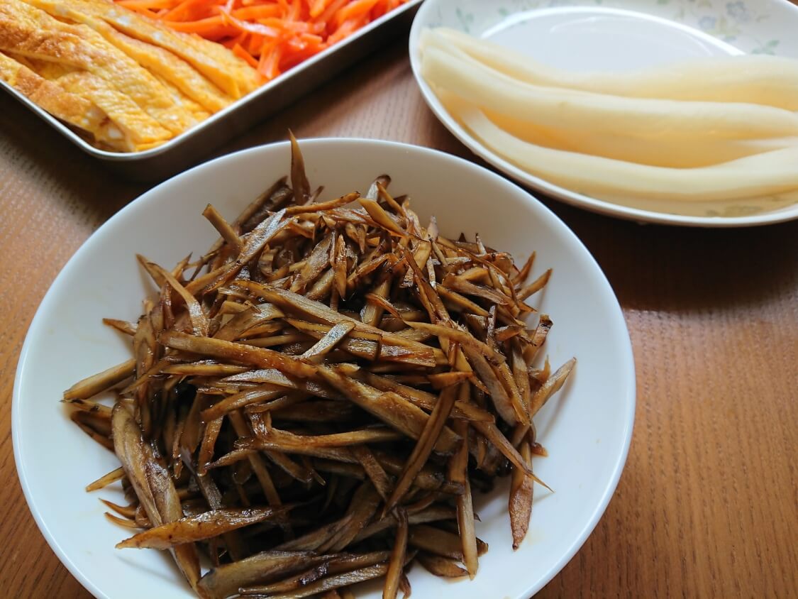 韓国の海苔巻きキンパの簡単レシピの具材