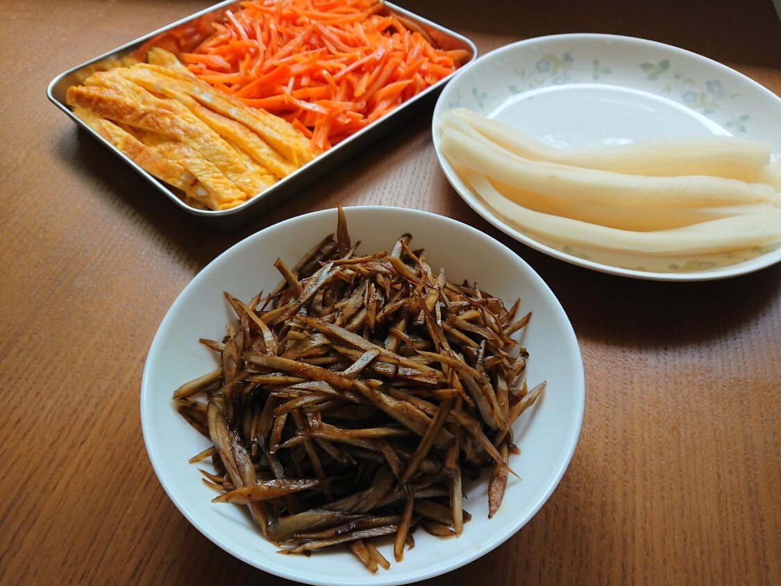 韓国の海苔巻きキンパの簡単レシピの具材