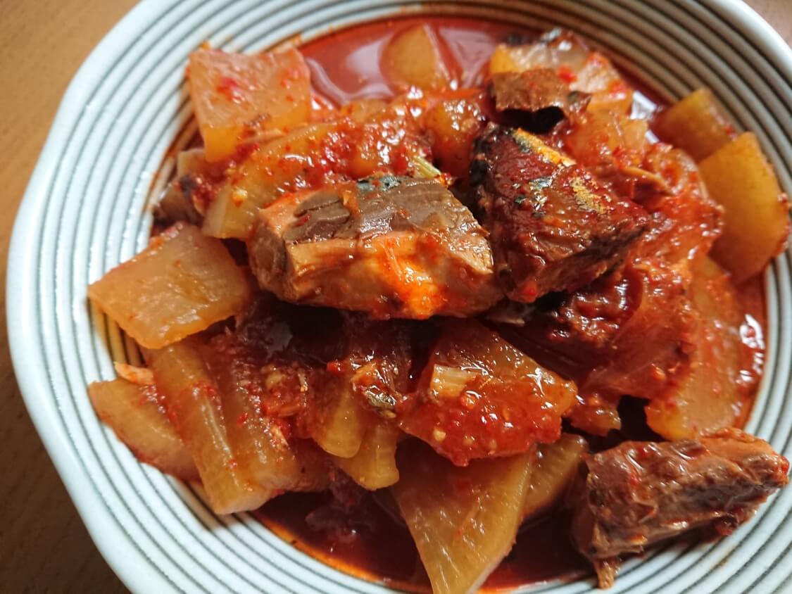 大根とさば缶の煮物レシピ。韓国式コチュジャン入り＋無しの作り方