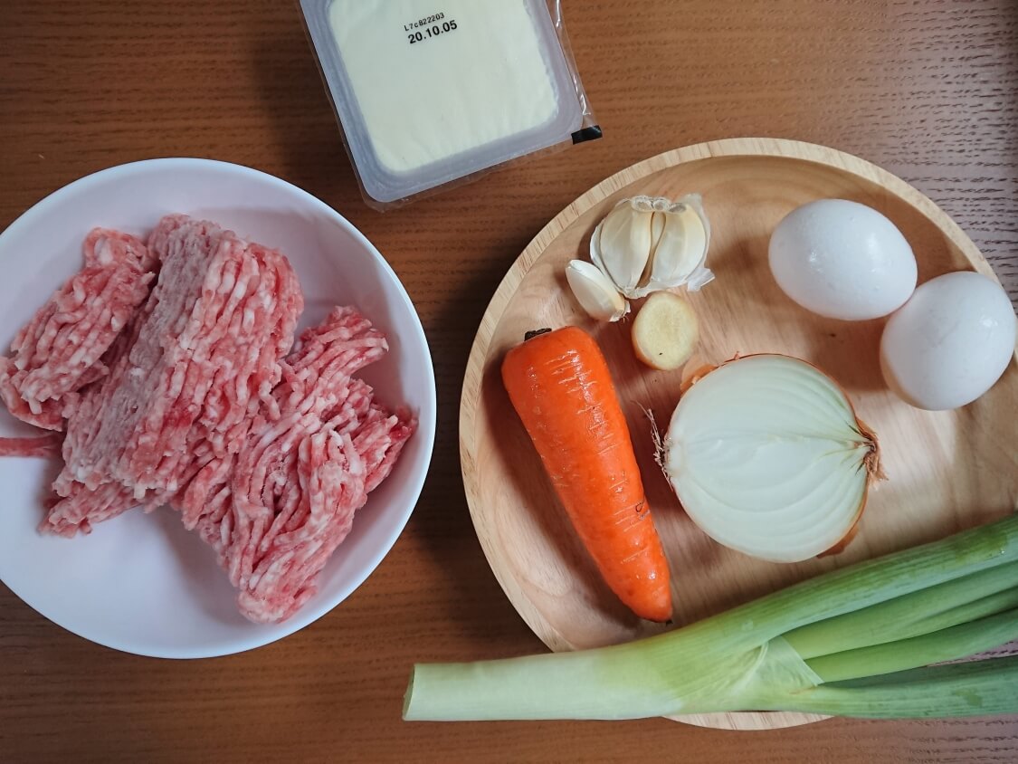 野菜たっぷり韓国風肉団子トングランテン（ひき肉のチヂミ）のレシピ材料