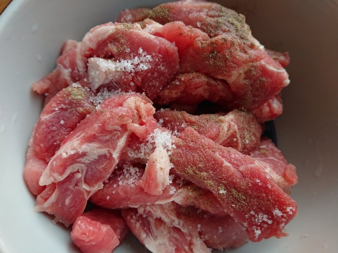 酢豚の人気レシピ（韓国式タンスユクの作り方）お肉の下味