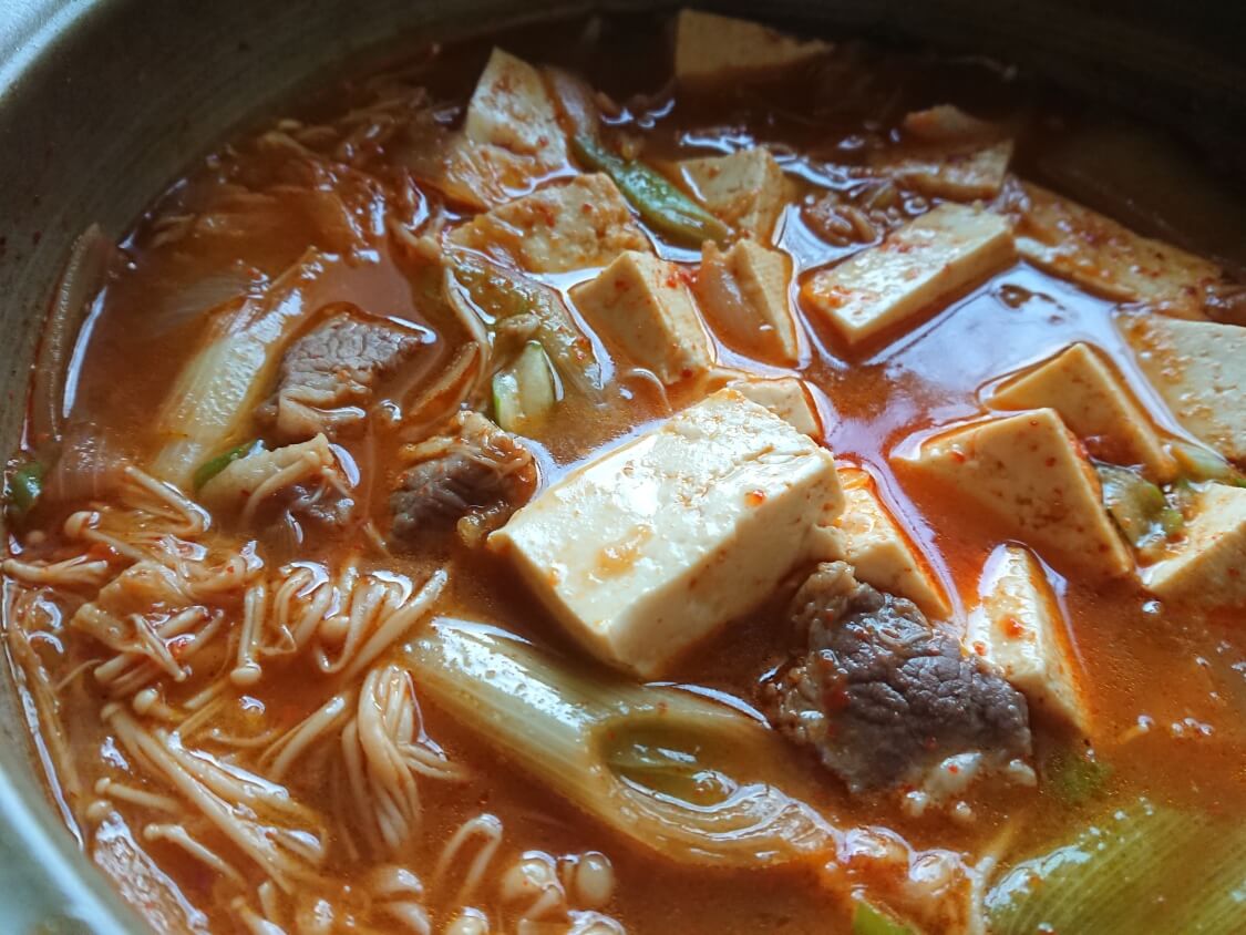 旨辛！豆腐チゲの韓国人気レシピ。完成