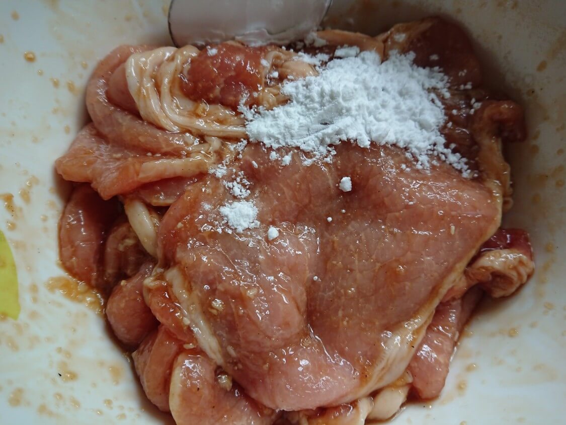 韓国の牛肉＆豚肉チヂミ「육전」人気レシピ。衣は小麦粉と溶き卵