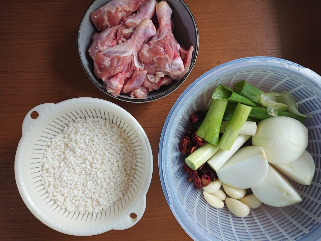 炊飯器で簡単サムゲタン！入る野菜と漢方材料