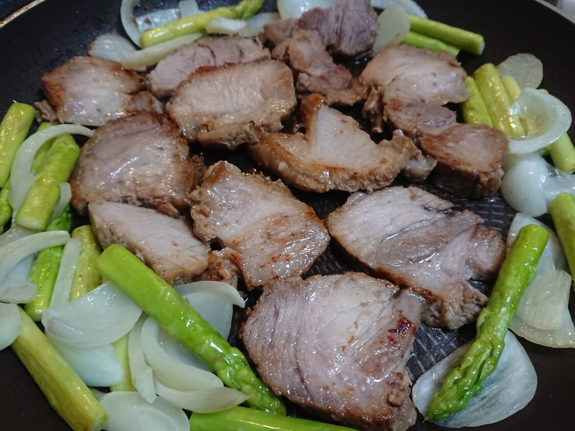 煮豚の韓国式食べ方。ポッサムと味噌サムジャン