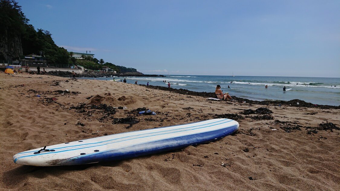 【チェジュ島旅③】ロッテホテル＆新羅ホテルのビーチ散歩。サーフィンの教室