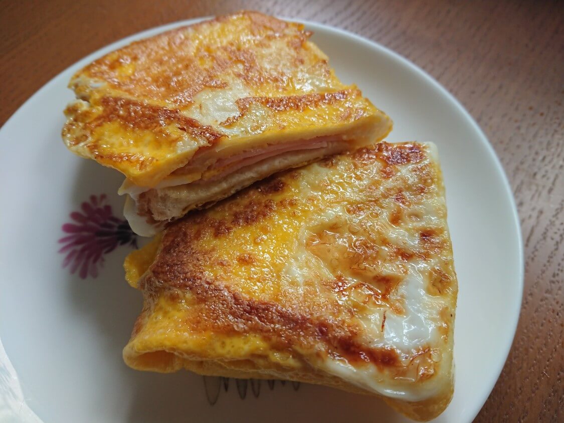 フライパンで！チーズエッグトースト。韓国の人気レシピ（ワンパントースト）チーズなしのアレンジ