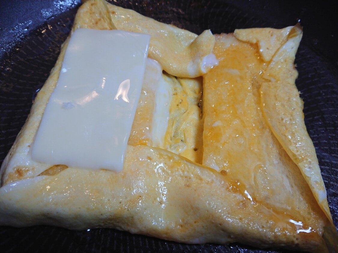 とろ～り♪チーズと卵のトースト。韓国の人気レシピ。おすすめの具とジャム（ハチミツ）