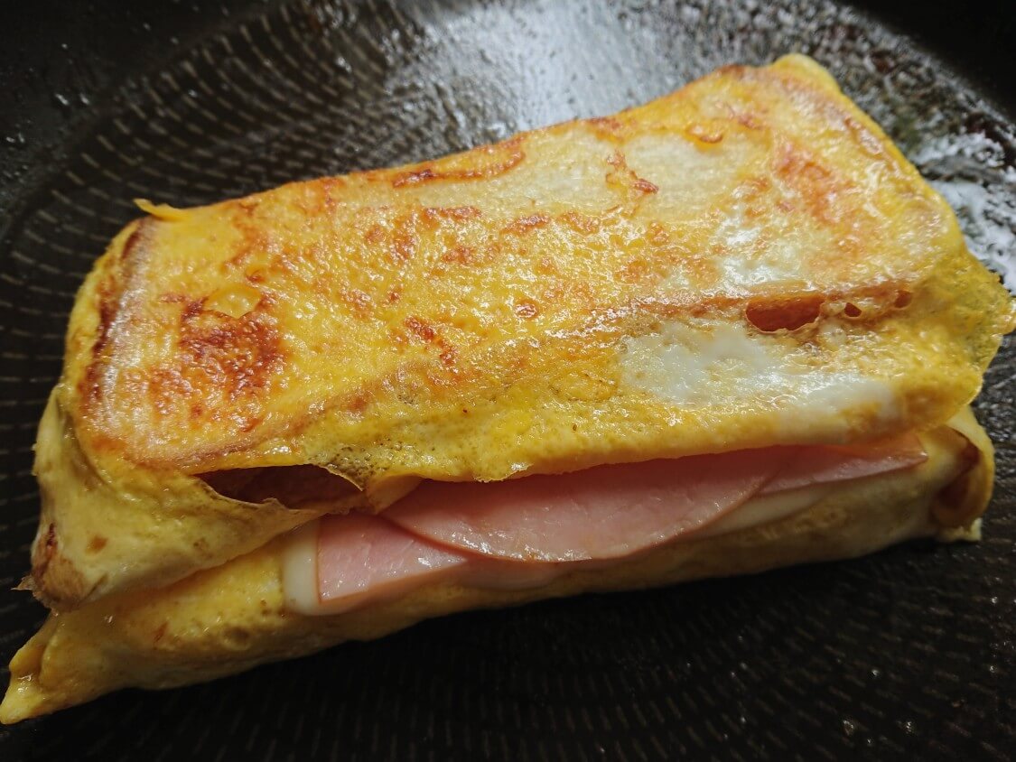 とろ～り♪チーズと卵のトースト。韓国の人気レシピ（ワンパントースト）