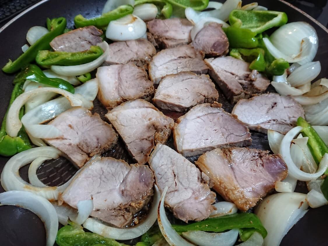 煮豚の簡単レシピ！韓国式の美味しい食べ方