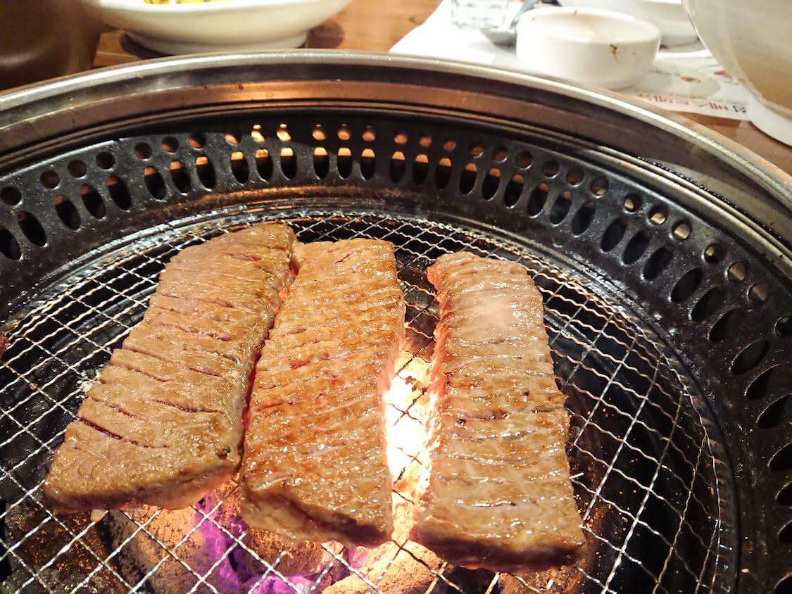 ソウルで韓国焼肉を堪能。少し高級なお店で！ヤンニョム牛肉カルビが人気