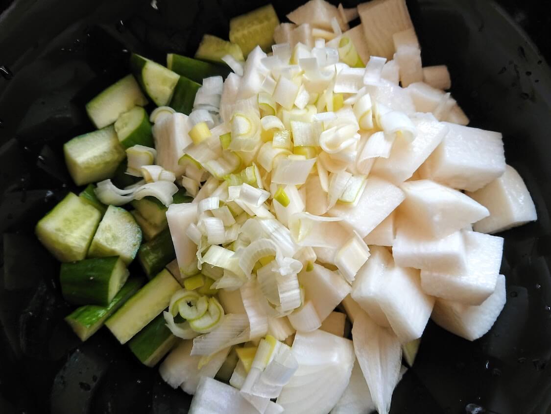 簡単やみつき！きゅうりと長芋のキムチレシピ。切り方
