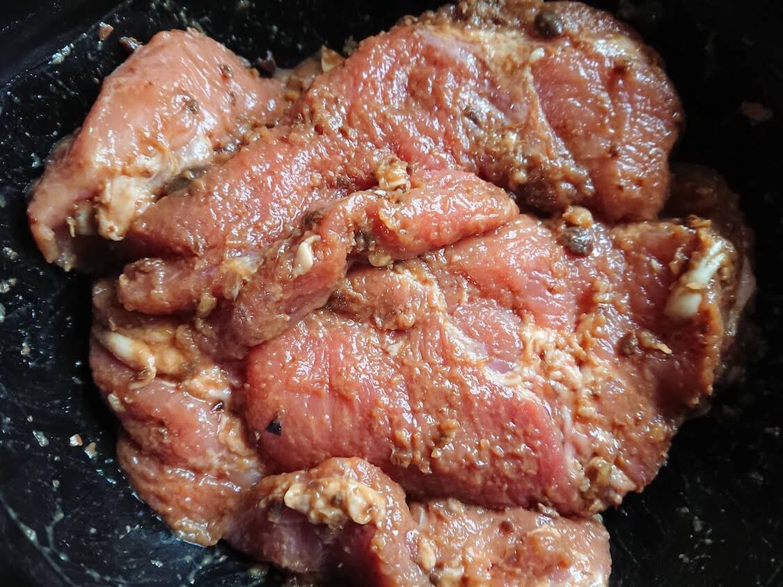 サムパプ（쌈밥）の意味と韓国人の作り方。ポッサムのお肉を準備