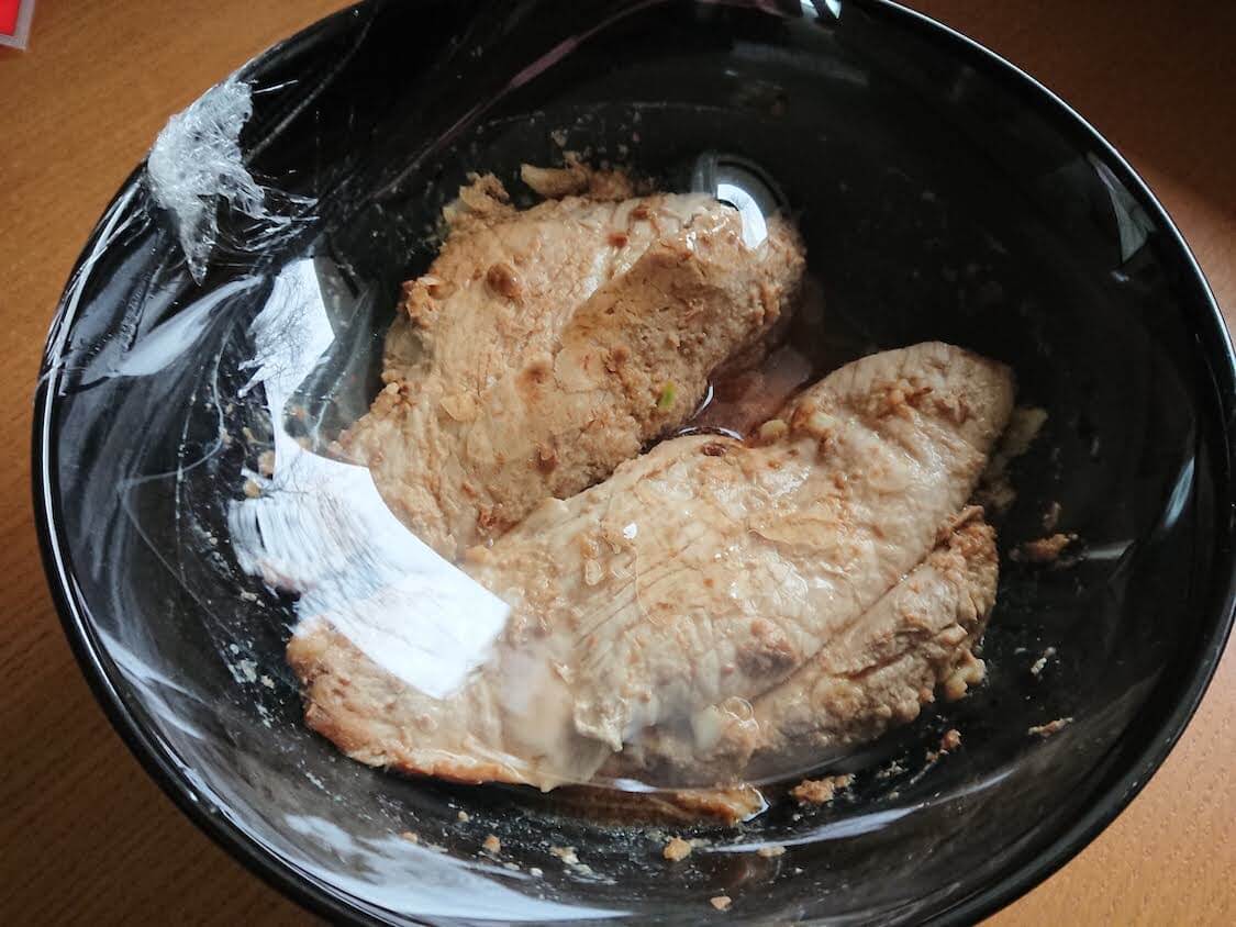 サムパプ（쌈밥）の意味と韓国人の作り方。ポッサムのお肉をレンチン