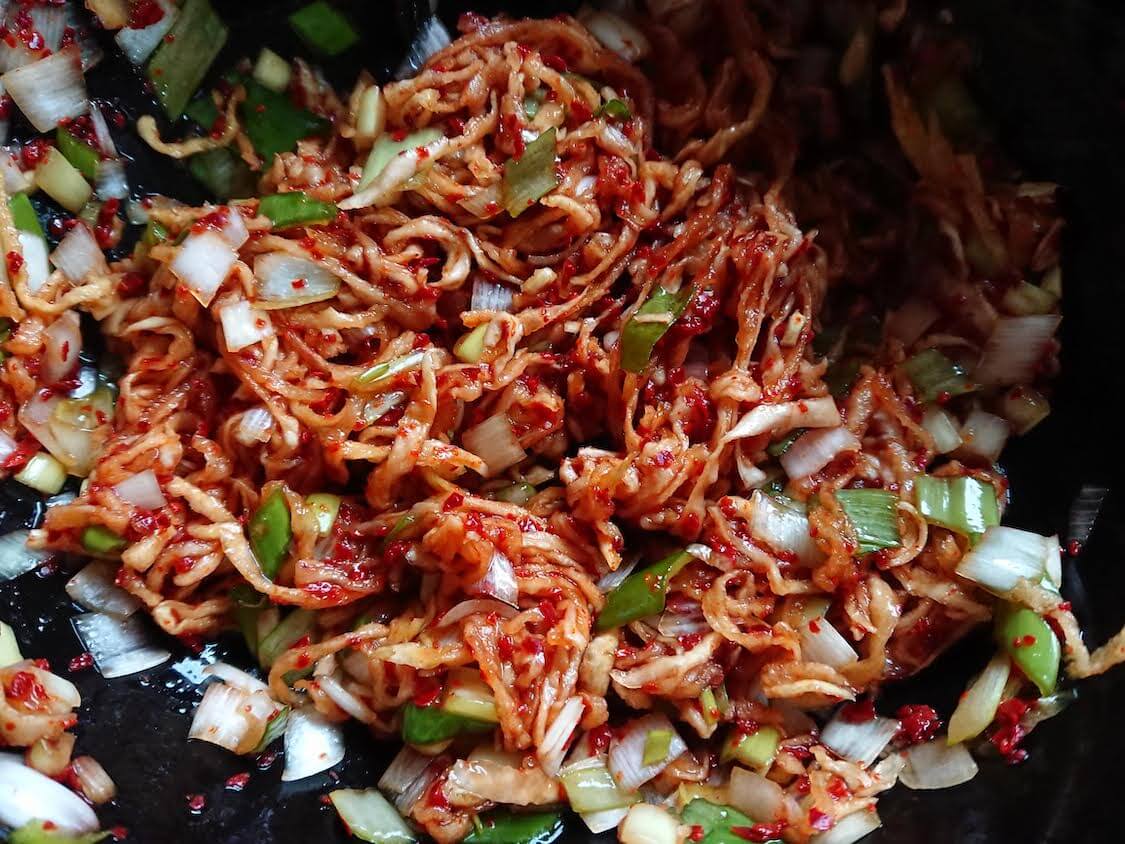サムパプ（쌈밥）の意味と韓国人の作り方。副菜でネギサラダと干し大根のキムチ