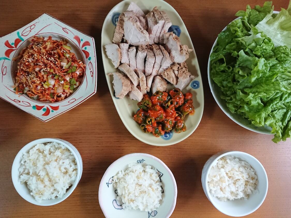 サムパプ（쌈밥）の意味と韓国人の作り方。包む野菜と味噌サムジャン…そしてご飯