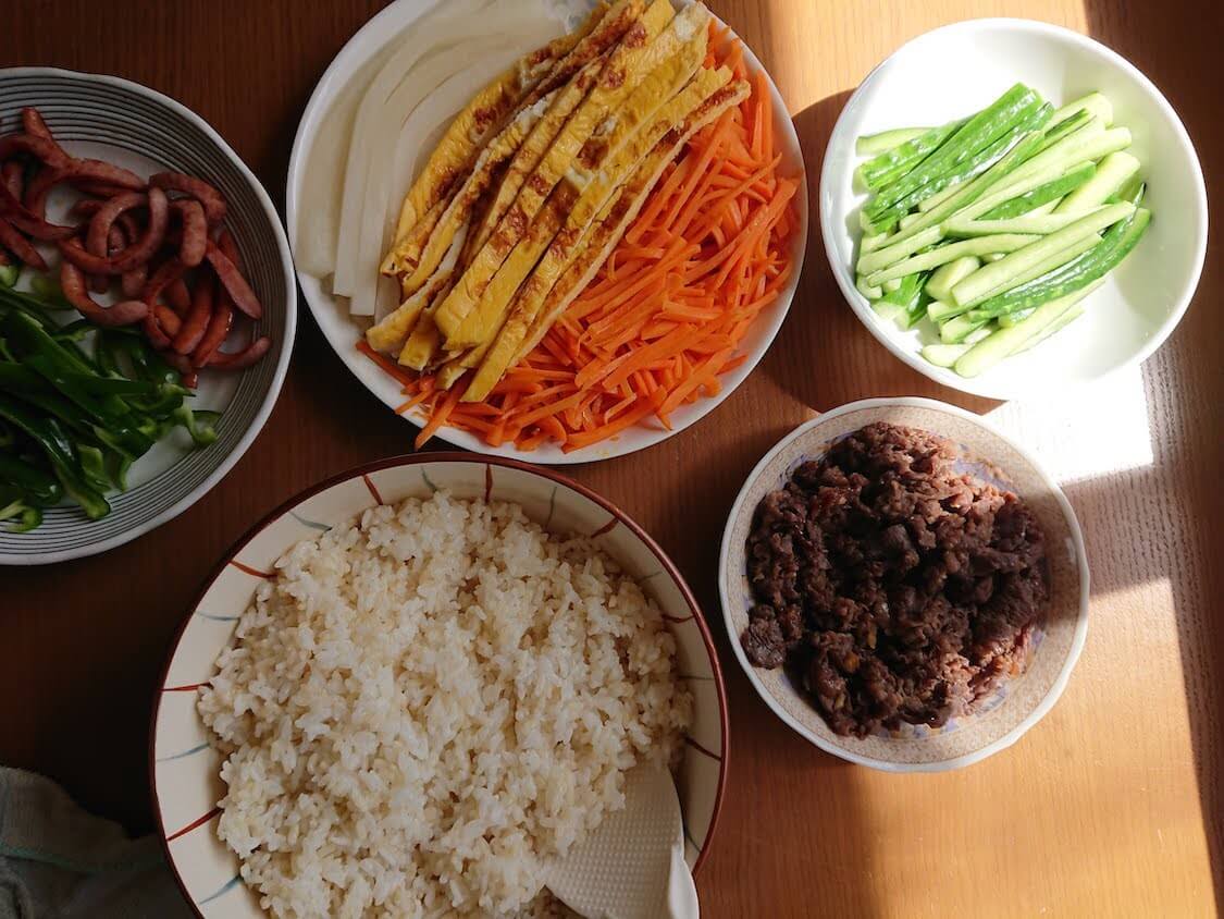 プルコギキンパの作り方＋韓国の人気レシピ。5種類の基本具材とアレンジ