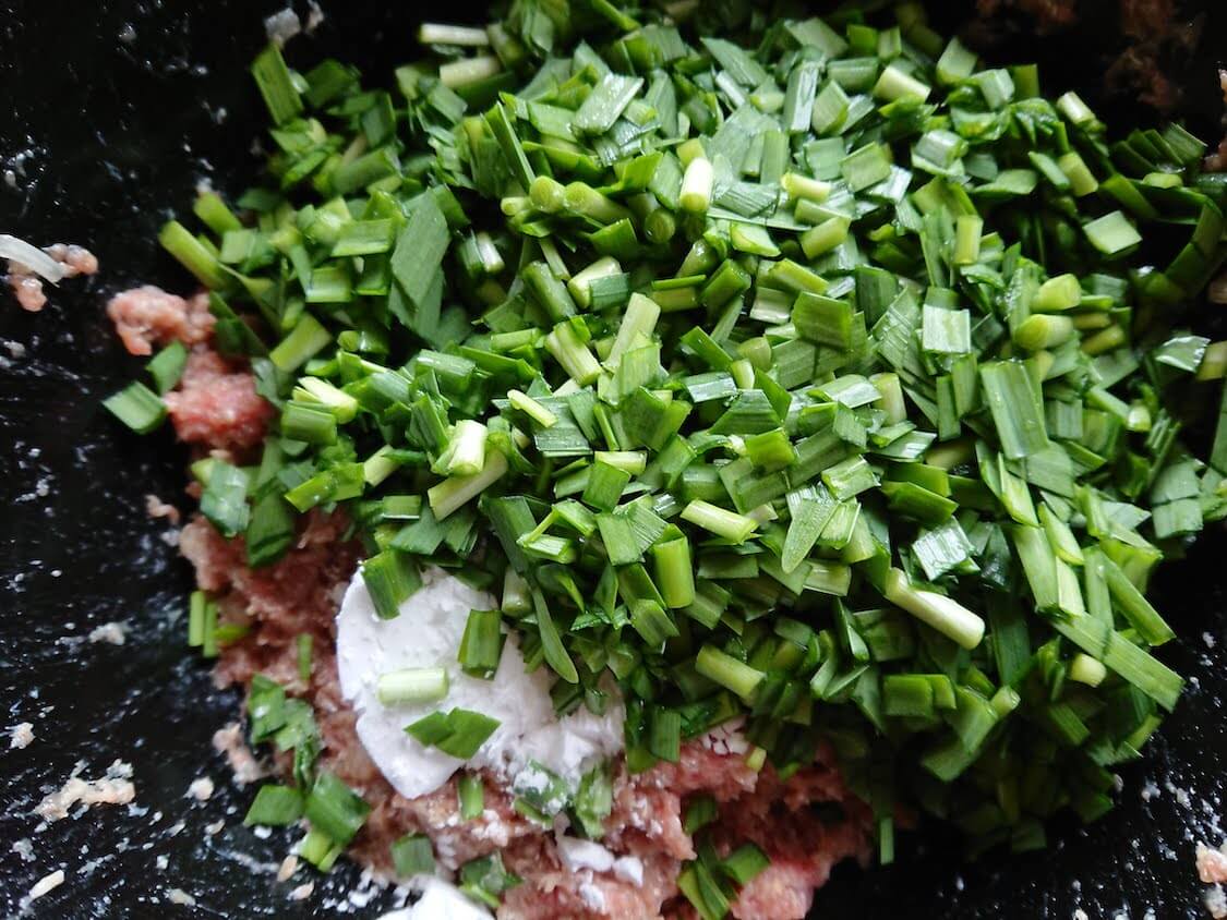 トッカルビ（韓国式ハンバーグ）の作り方。にらたっぷりが美味しい