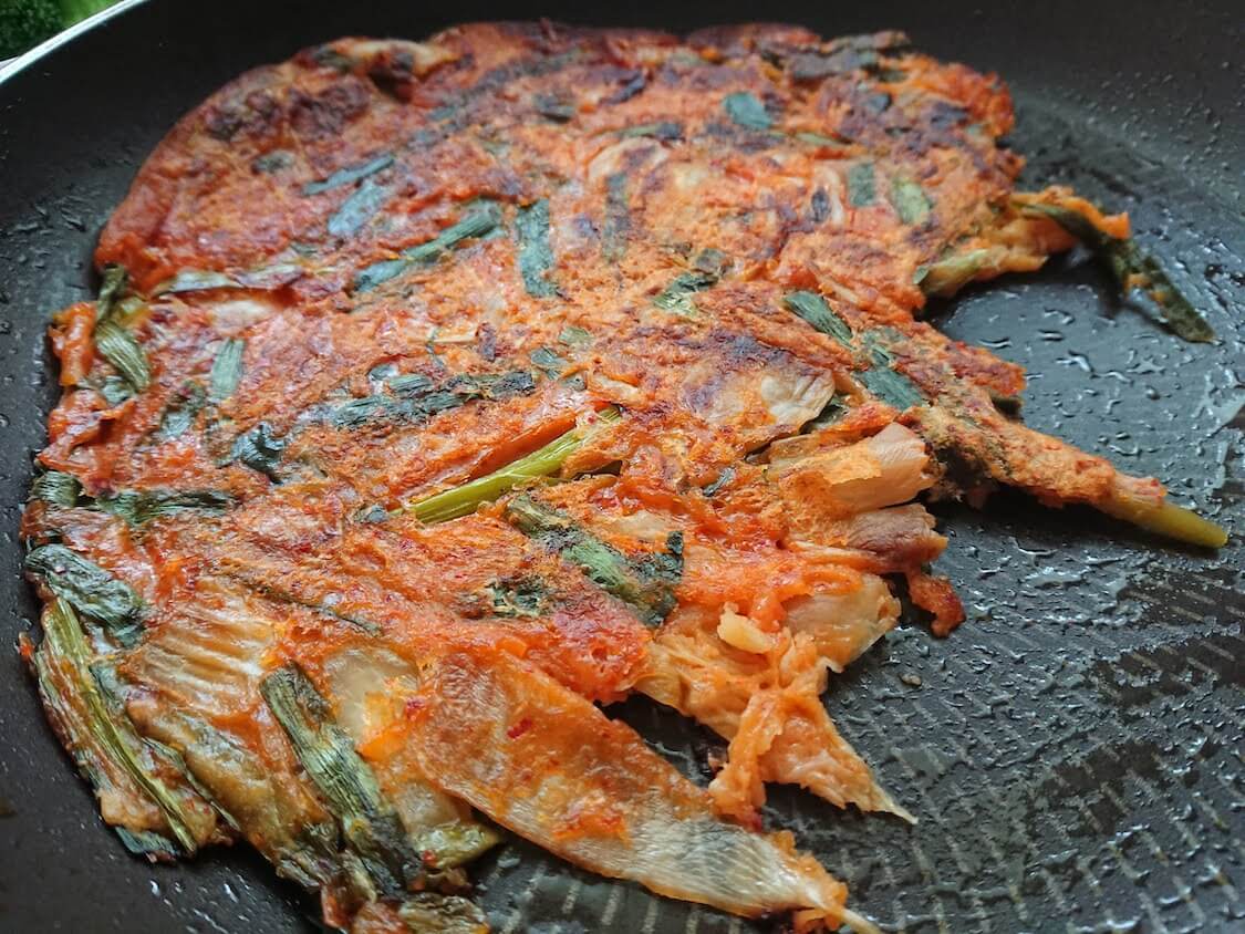 キムチチヂミの作り方。韓国人の食べ方