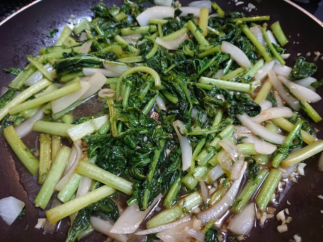 大根の葉炒めナムルの作り方＋韓国レシピ。醤油など調味料で味付ける