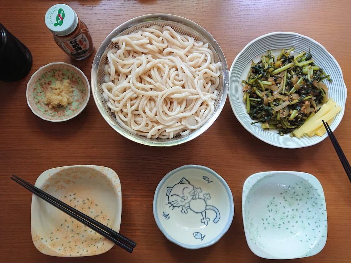 大根の葉炒めナムルの作り方＋韓国レシピ。付け合わせのうどん