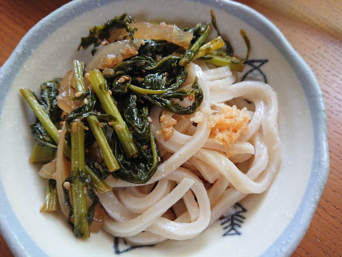 大根の葉炒めナムルの作り方＋韓国レシピ。ご飯のおかずにも、麺のトッピングにも