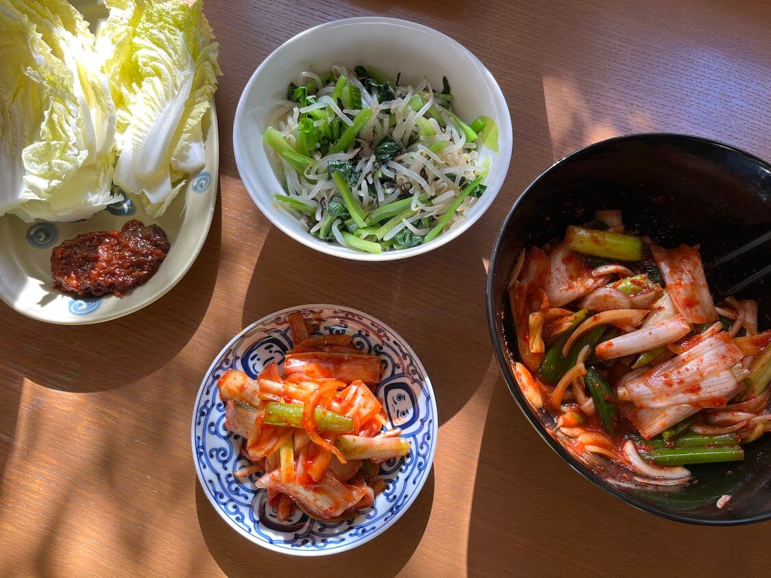 長ねぎキムチのレシピ。韓国で最近人気のキムチ★サムギョプサル（豚バラ炒め）の付け合わせとして、サムジャン