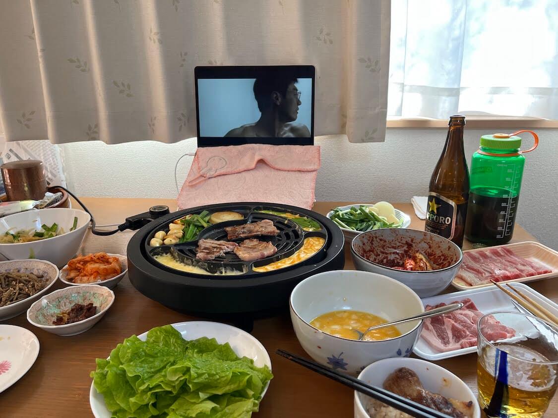 エンタメ焼肉が楽しめる“韓流”ホットプレート「グリルマイスター」食事風景、韓国ドラマ