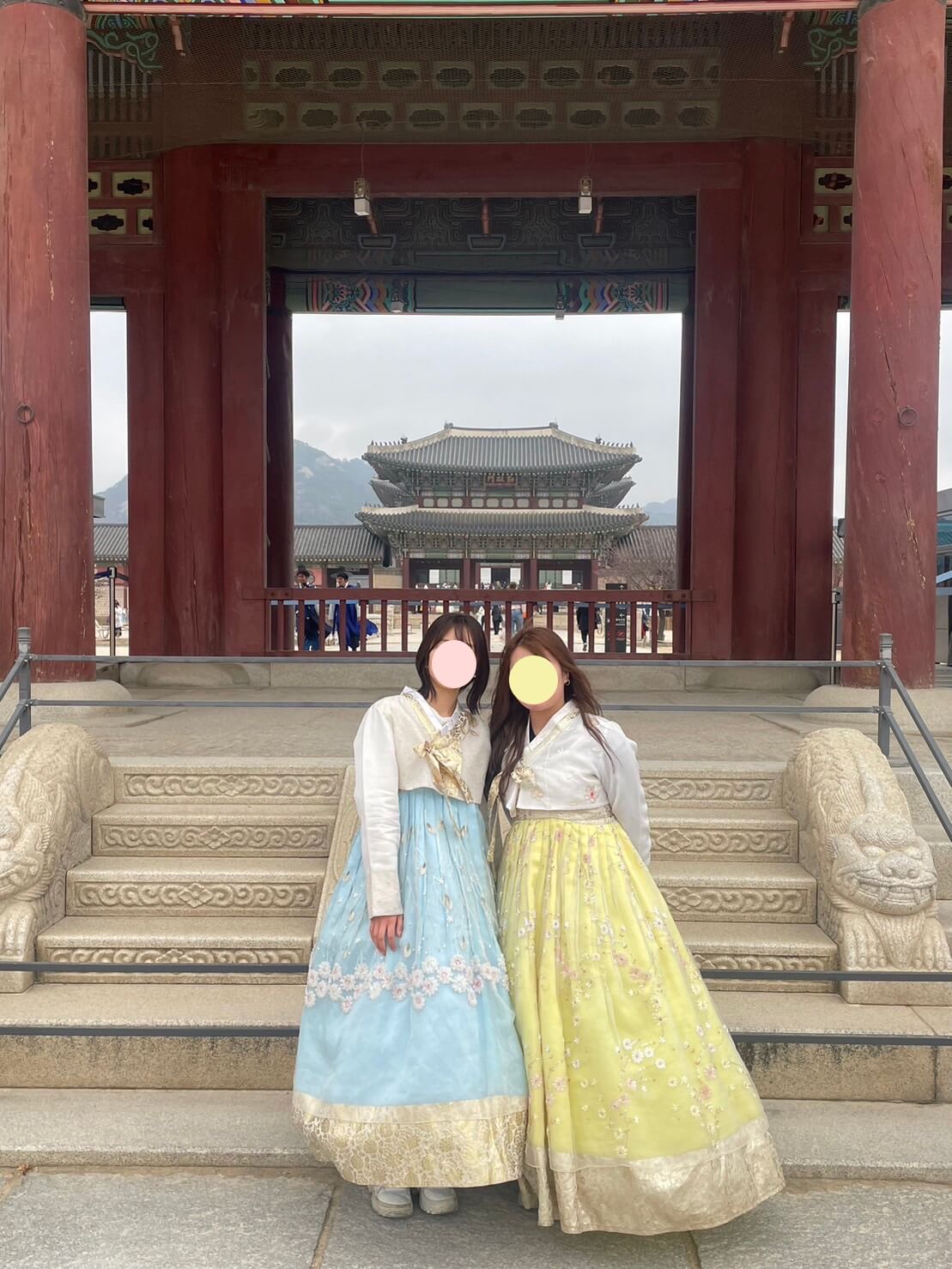 初めて韓国旅行に行ってきた高校生から旅の話とソウルの写真。景福宮でチマチョゴリのレンタル