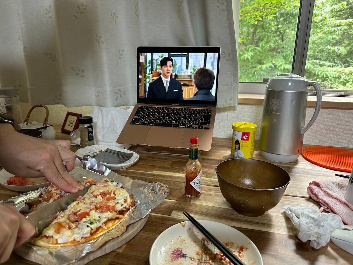 夫の手作りピザと韓国ドラマ