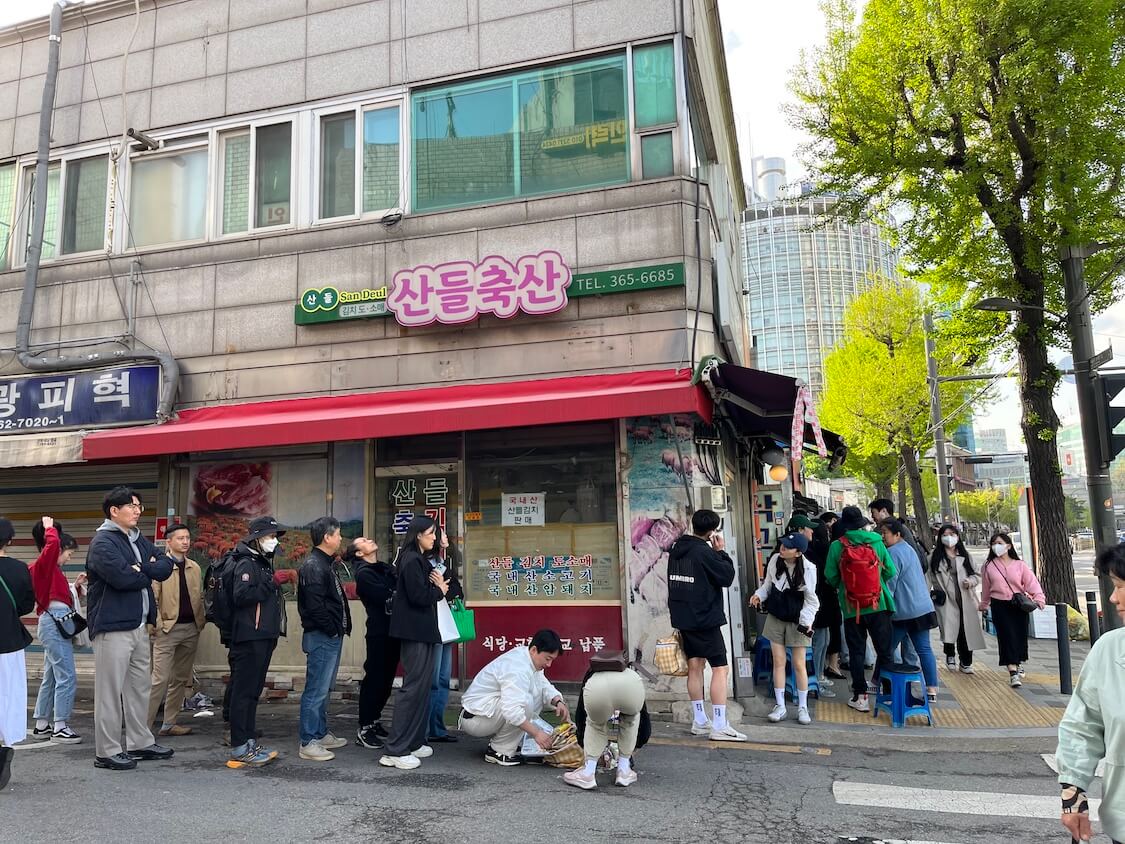韓国でタッコチ(焼き鳥)とタットリタン！行列のできるソウル駅周辺人気店で食事♫