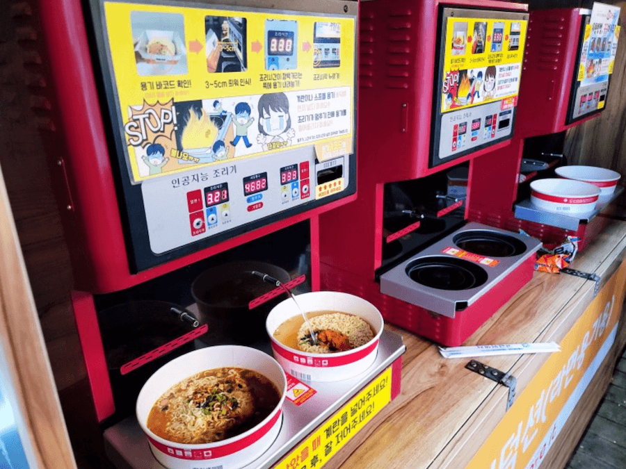 漢江ラーメンの作り方。コンビニ機械の使い方。韓国のコンビニで作って食べる袋ラーメン！