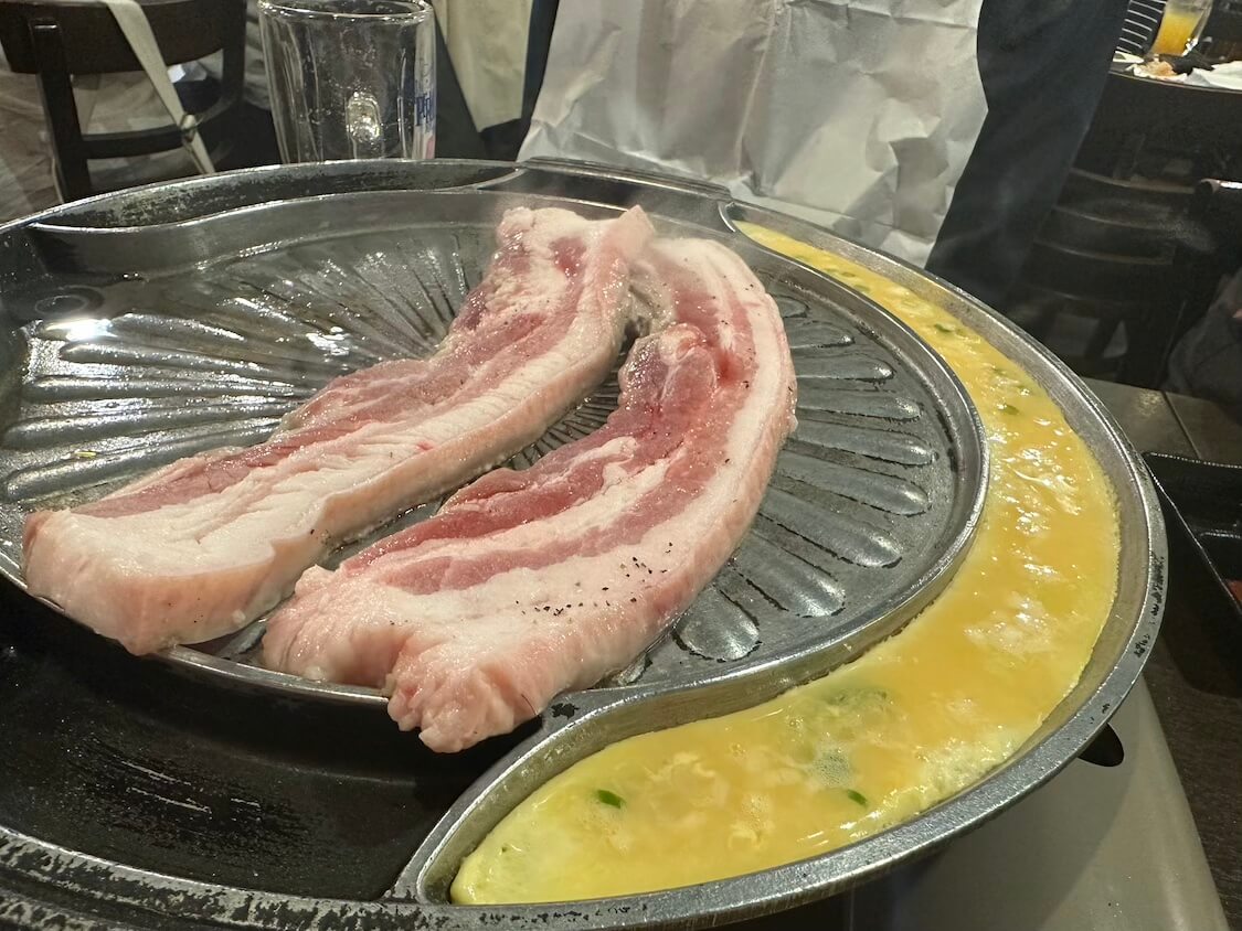 【新宿】ちゃん豚で食べた本格サムギョプサル！皮付きの豚バラ