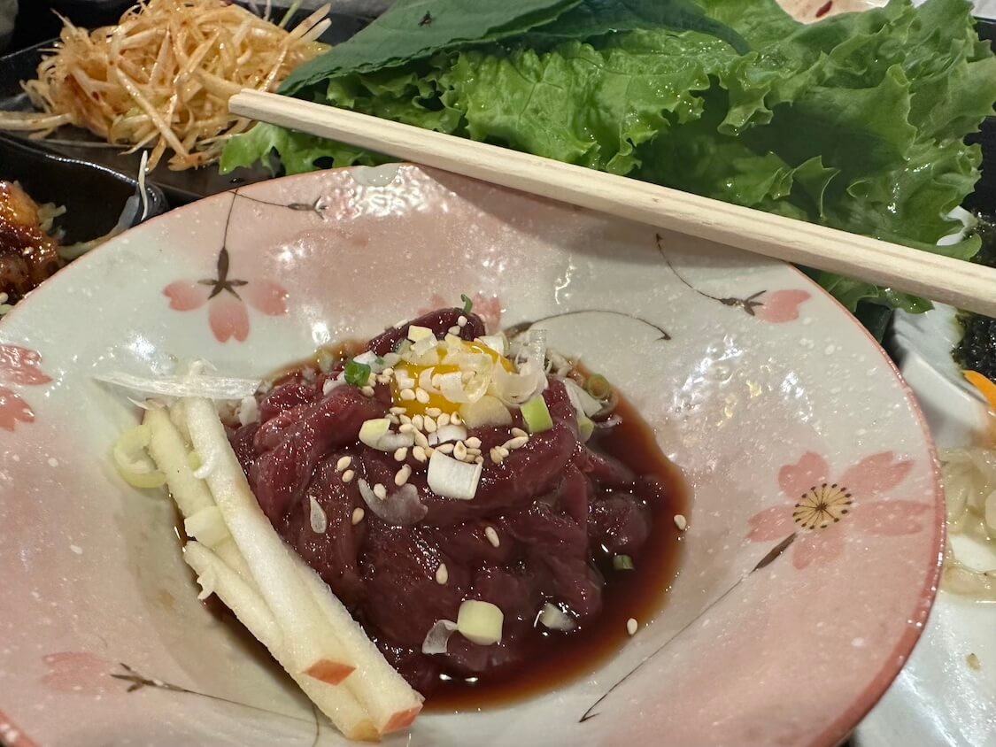 【新宿】ちゃん豚で食べた本格サムギョプサル！ユッケなど韓国料理