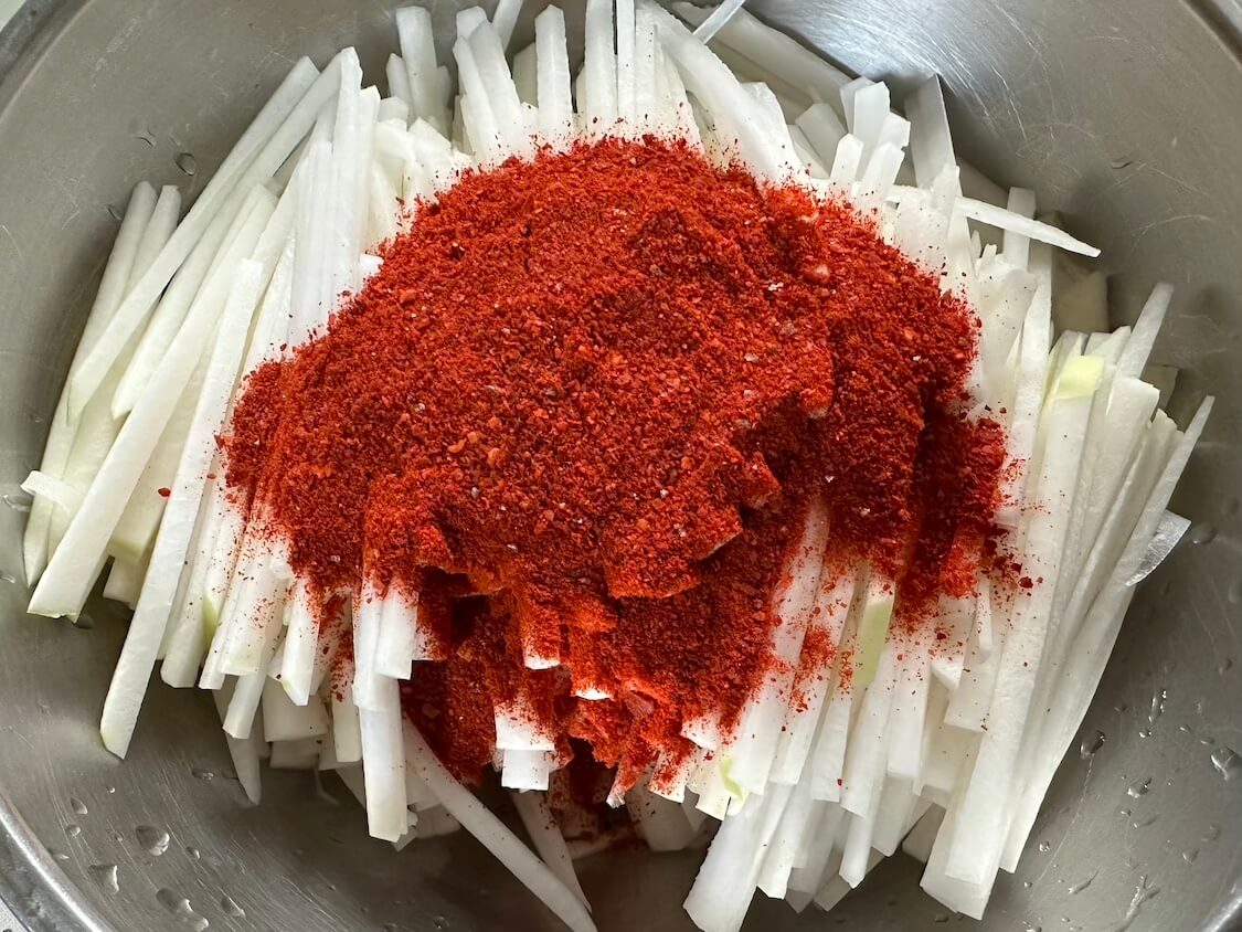 簡単！大根の千切りキムチレシピ。韓国でカクテキ並みに人気！