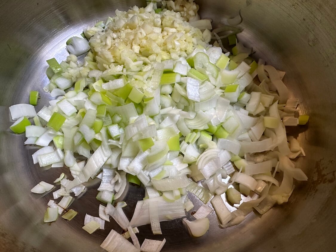 旨辛！簡単！牡蠣入り豆腐チゲの作り方。韓国のスンドゥブチゲ