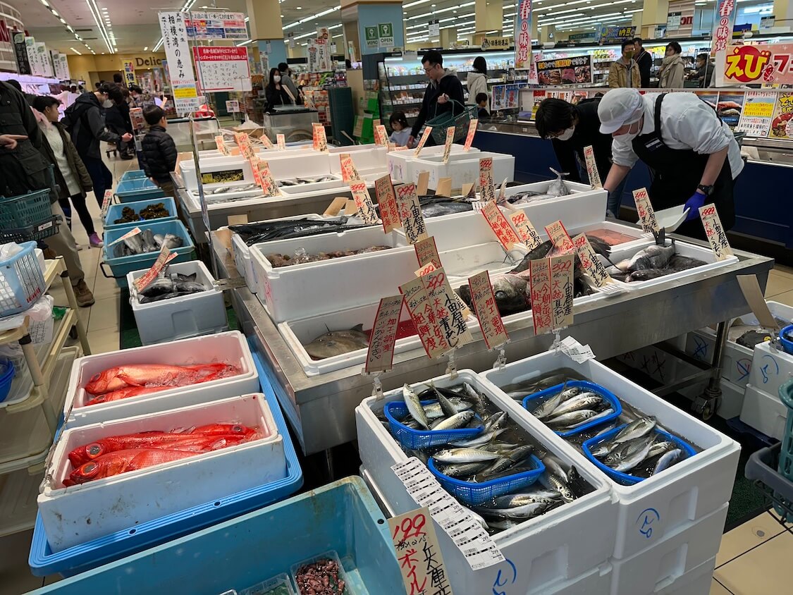 小田原の海鮮市場