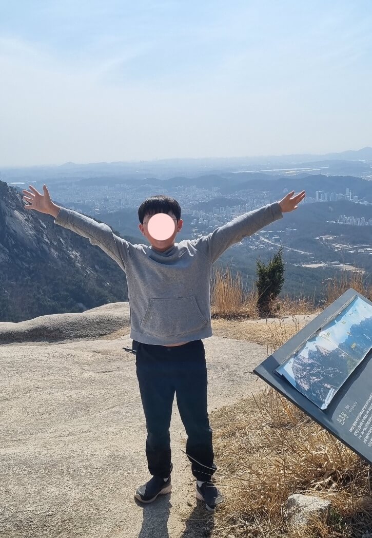北漢山（북한산）の山頂で