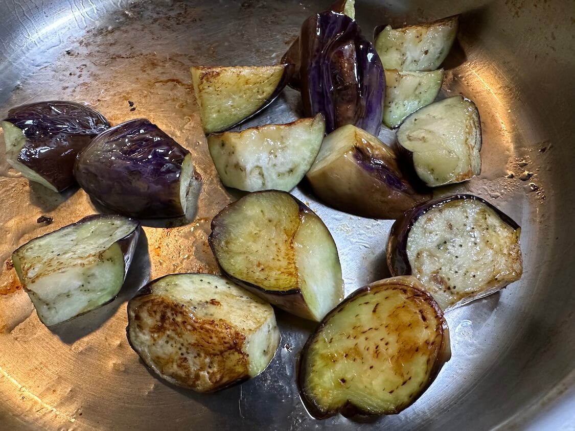 ナス入りヤンニョムチキン