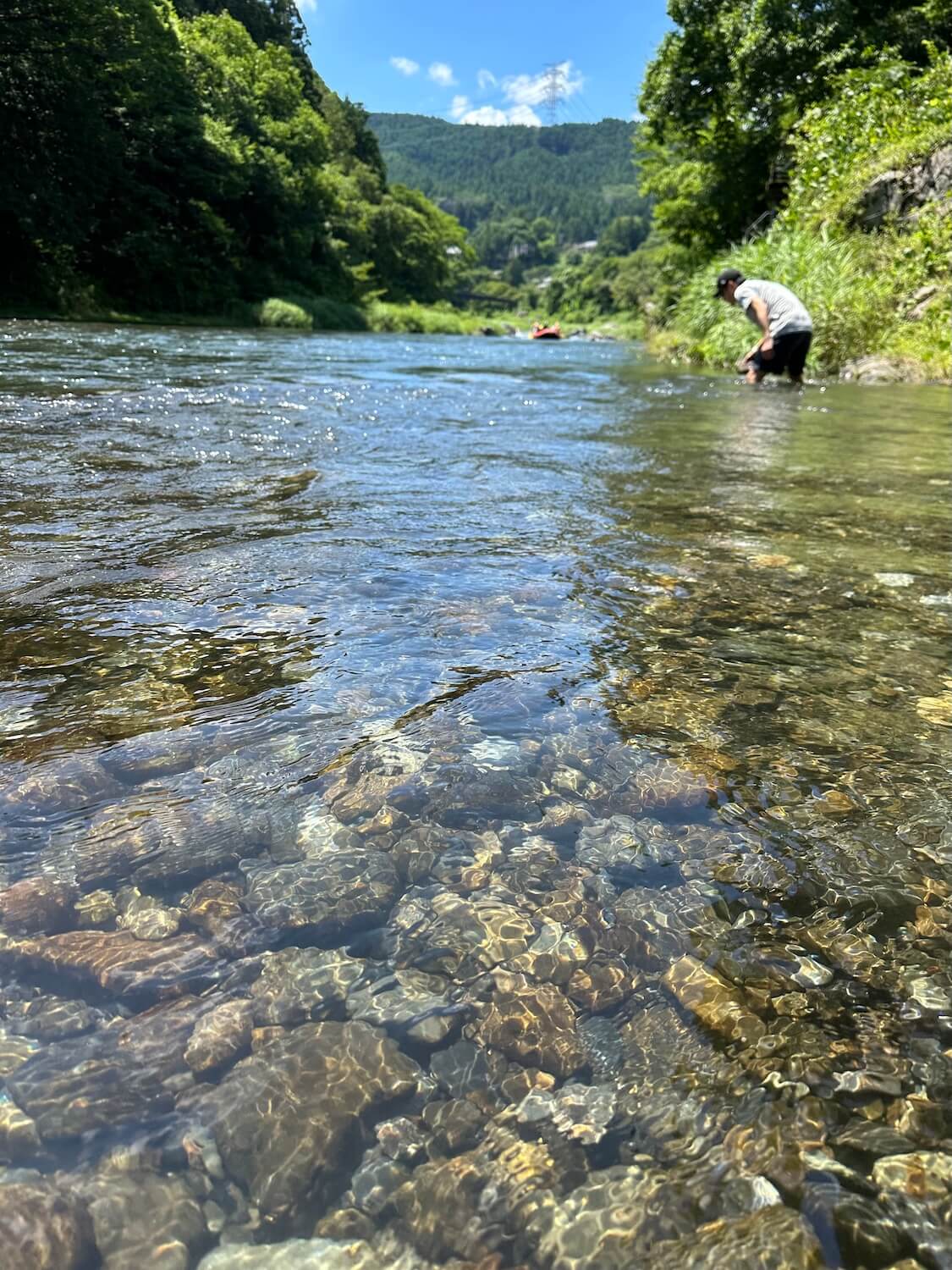 清流ガーデン 澤乃井園で川遊び