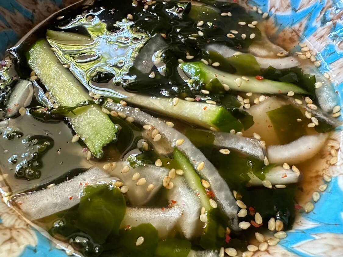 きゅうりとわかめの冷やしスープ