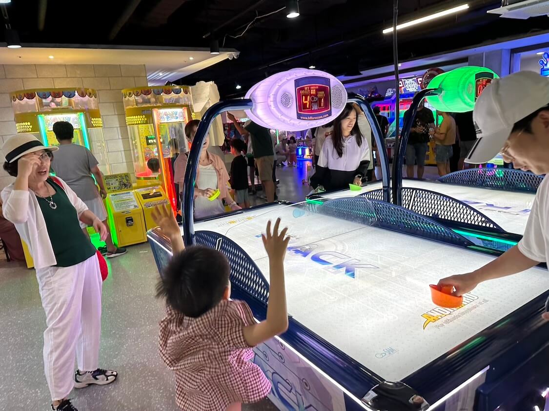 平昌フェニックスホテルの夜の楽しみ方。ゲームセンターで